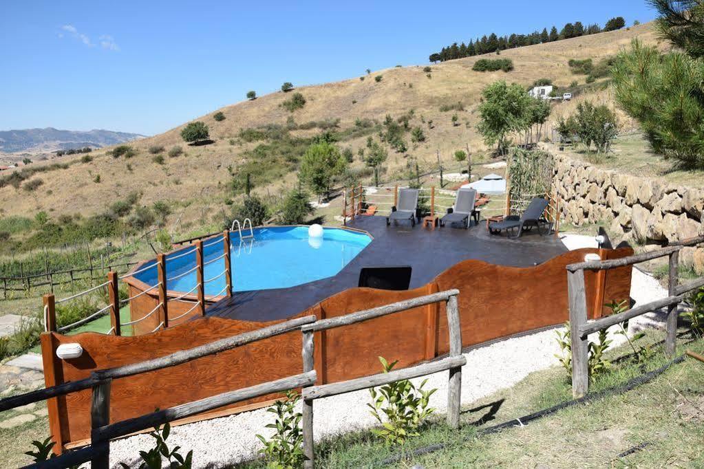 Turismo Rurale Leanza Guest House Cesaro Bagian luar foto