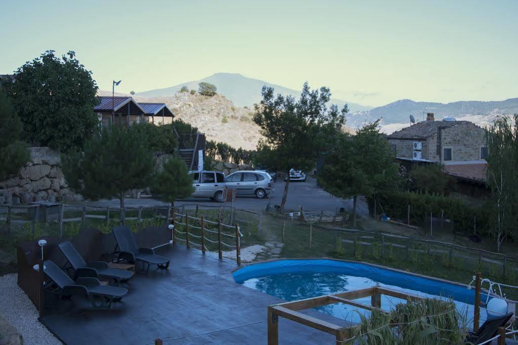 Turismo Rurale Leanza Guest House Cesaro Bagian luar foto